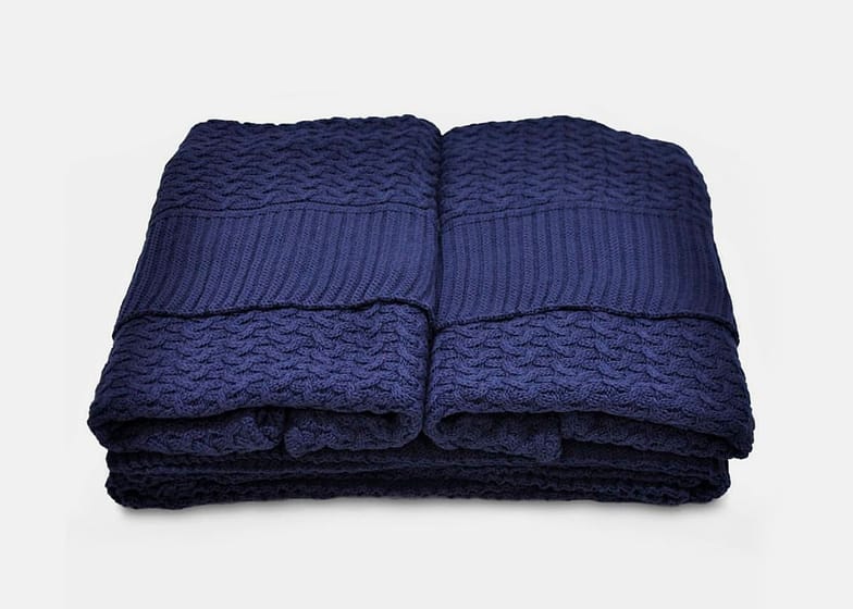 Peseira de Tricot Azul Marinho Maxime com Porta Travesseiros