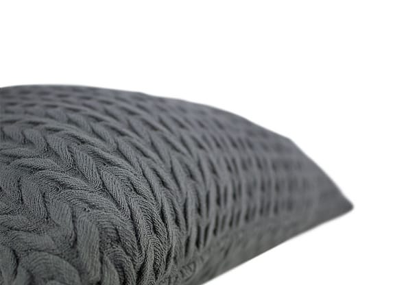 Porta Travesseiro de Tricot Cinza Chumbo Neville