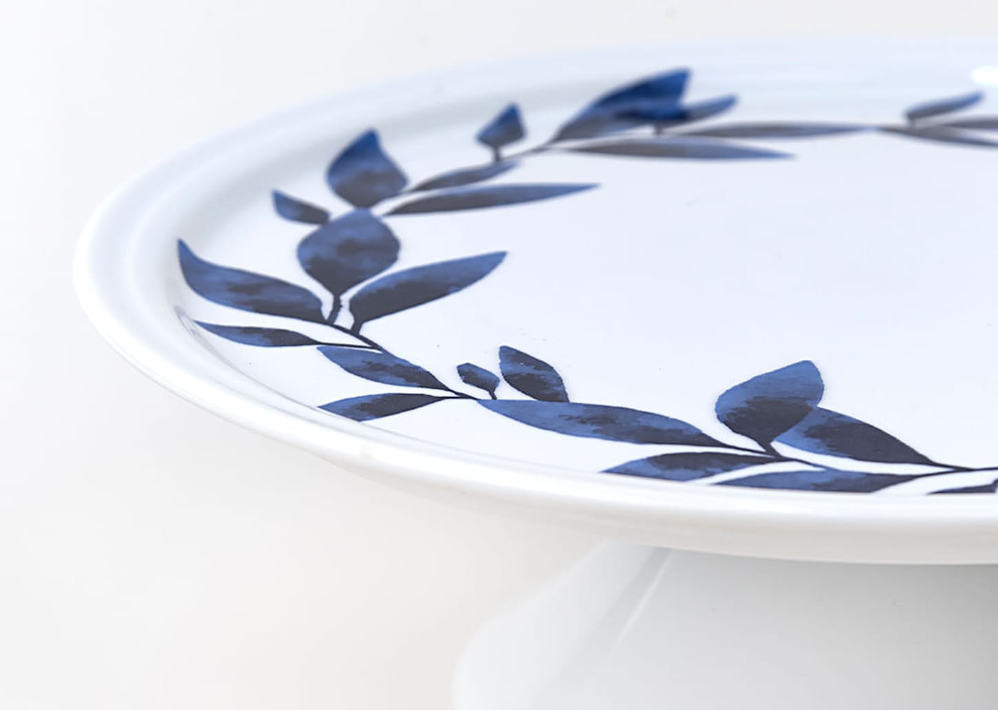 Prato com Pé para Bolo Blue Pottery - G