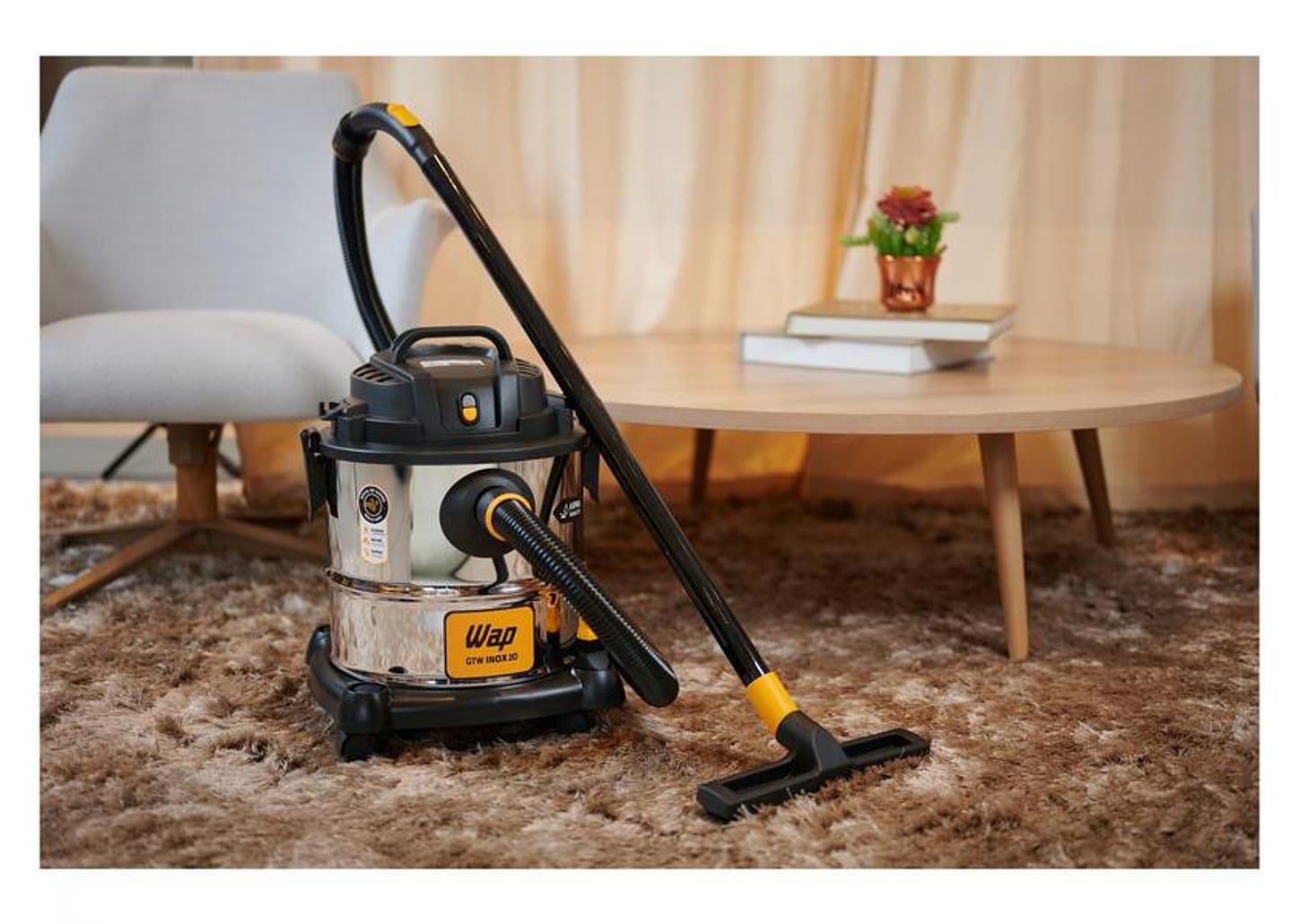 Aspirador de Pó e Água Wap GTW Inox 20 com - Porta Acessórios 1600W Preto e Prata