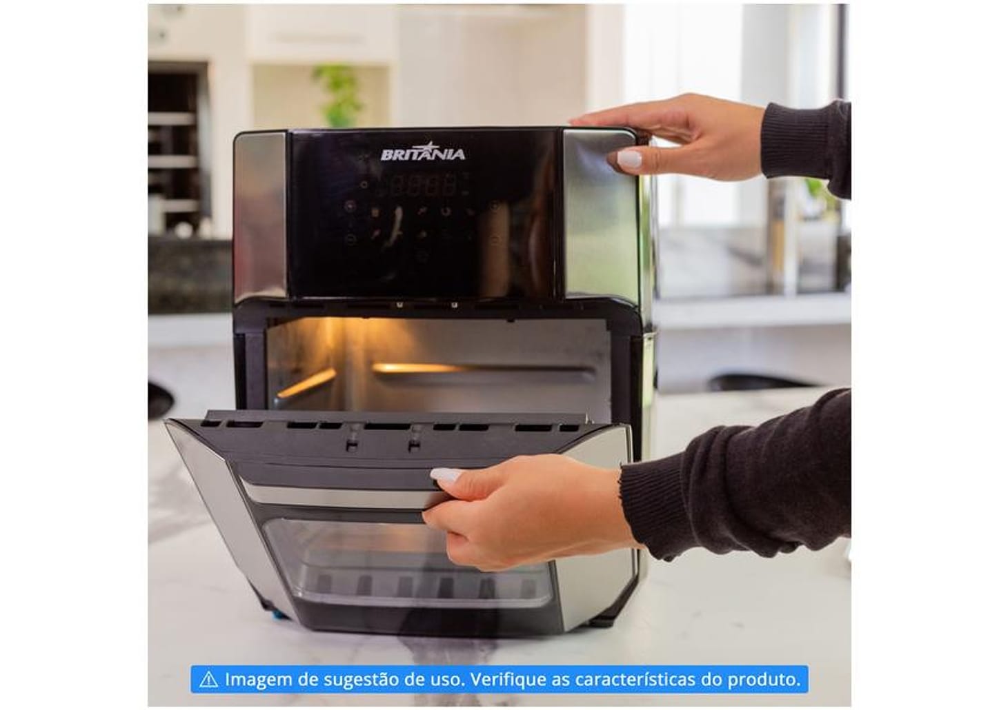 Fritadeira Elétrica sem Óleo/Air Fryer Britânia - Oven BFR2100 Preta 12L com Timer