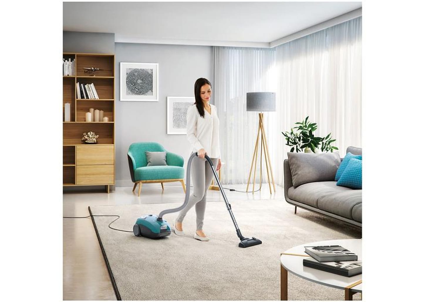 Aspirador de Pó Electrolux 1800W com Filtro HEPA - Equipt EQP20