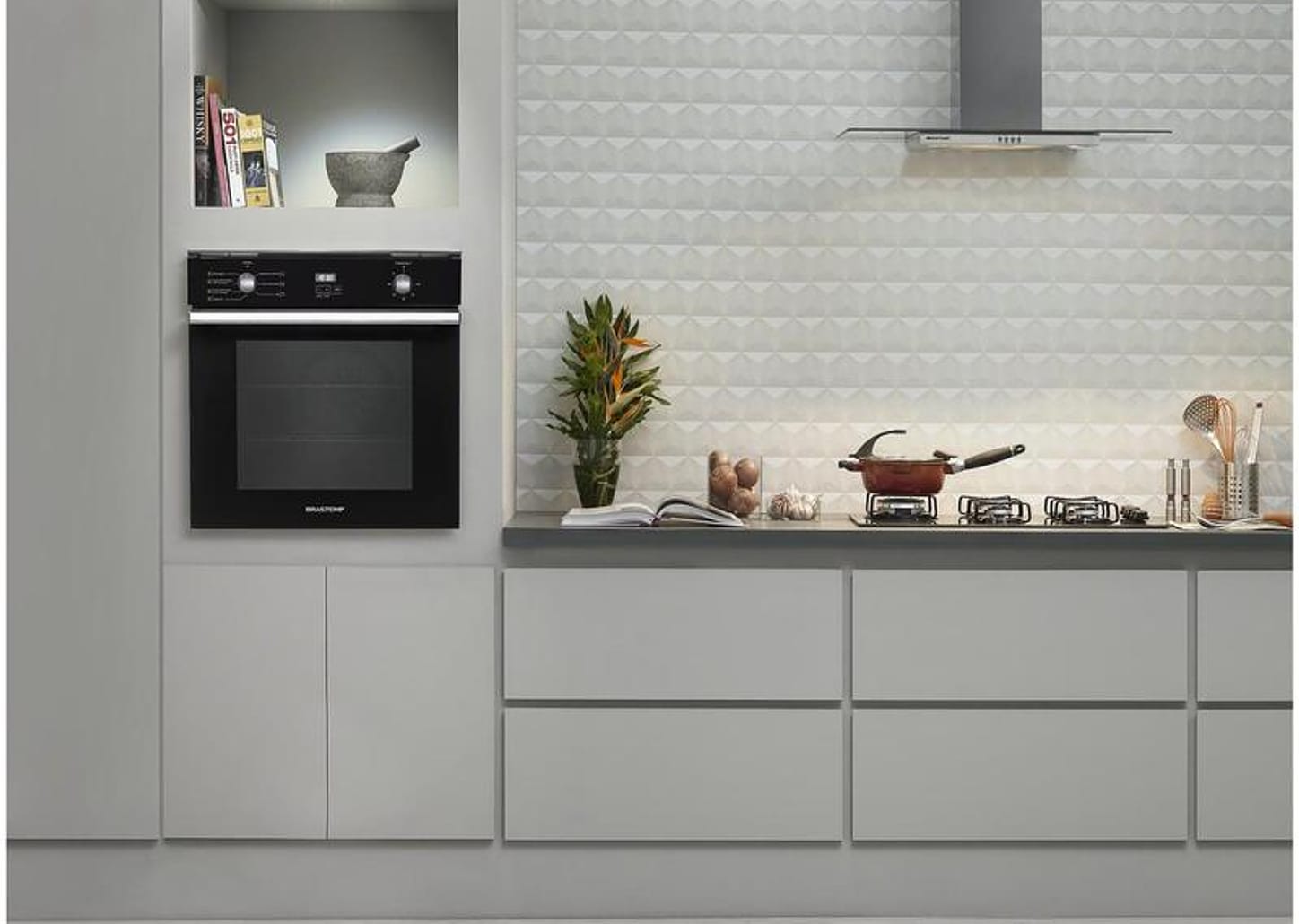 Forno Elétrico de Embutir Brastemp de Convecção - Grill Autolimpante com Timer 84L BOC84AE