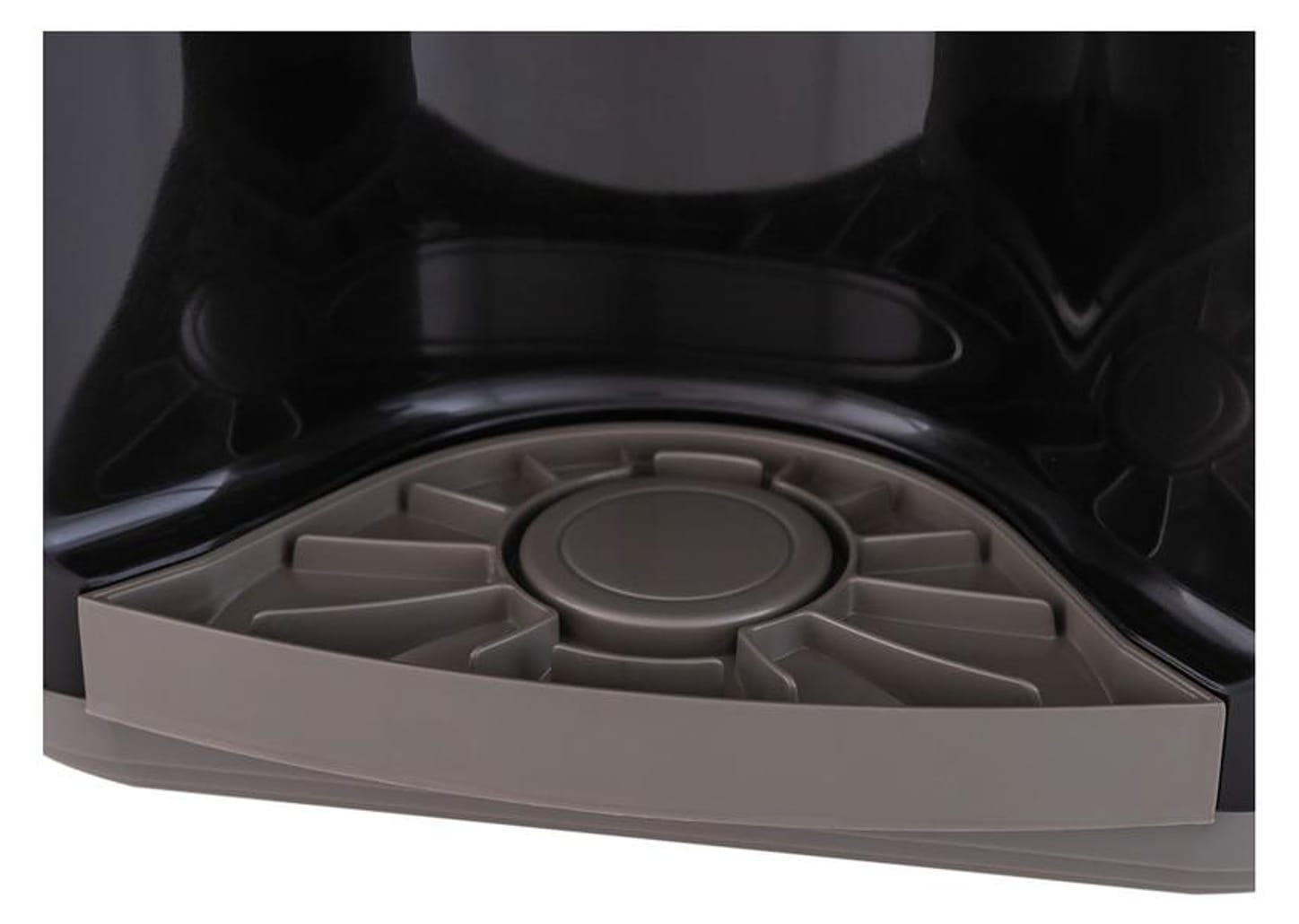 Bebedouro de Água Esmaltec de Mesa - Refrigerado por Compressor Stilo Black EGM30