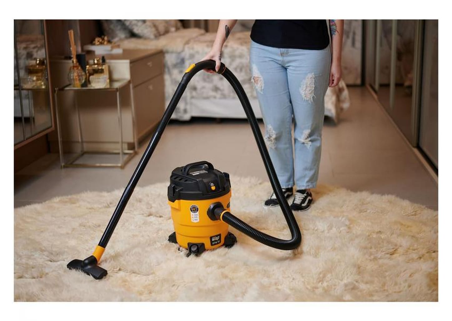 Aspirador de Pó e Água Wap GTW 10 com Porta - Acessórios 1400W Amarelo e Preto