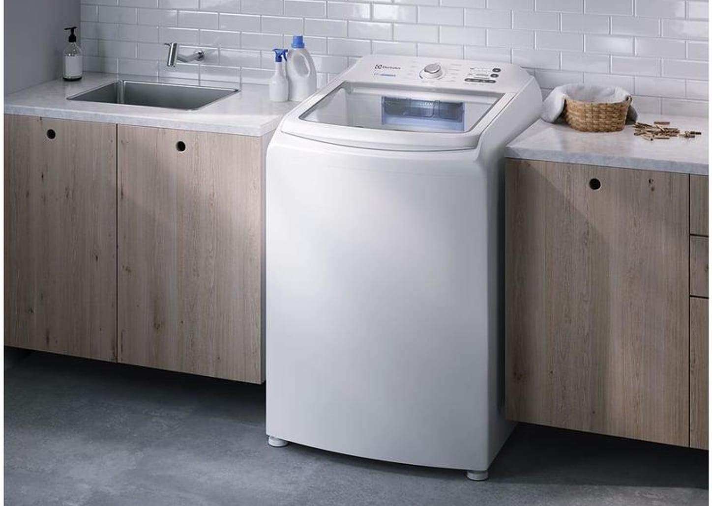 Lavadora de Roupas Electrolux LED17 Essential Care 17Kg Cesto Inox 11 Programas de Lavagem