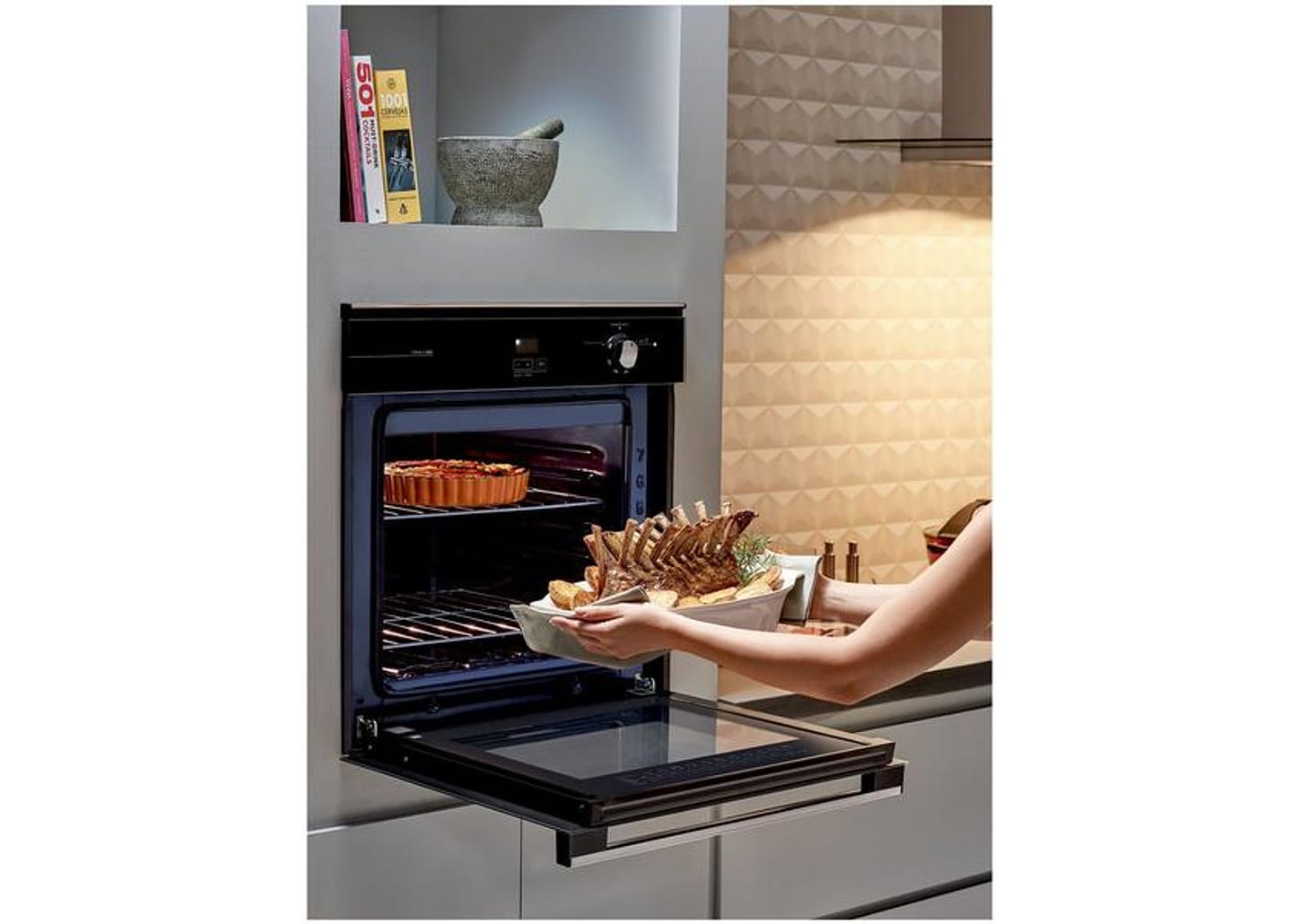 Forno a Gás de Embutir Brastemp Grill com Timer - Touch 78L Preto BOA84AE