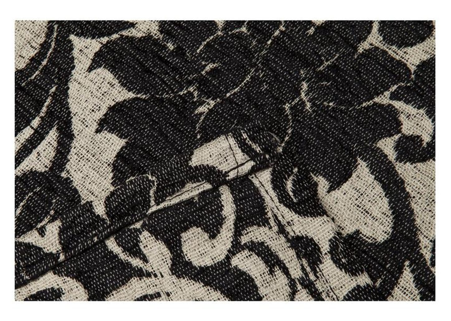 Peseira King 65x260cm Preto Lartex - Jacquard Adoratta