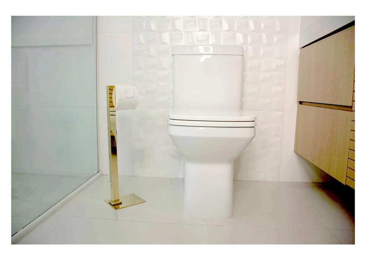 Porta Papel Higiênico Chão 1 Rolo Gold GO5075 - Ducon Metais