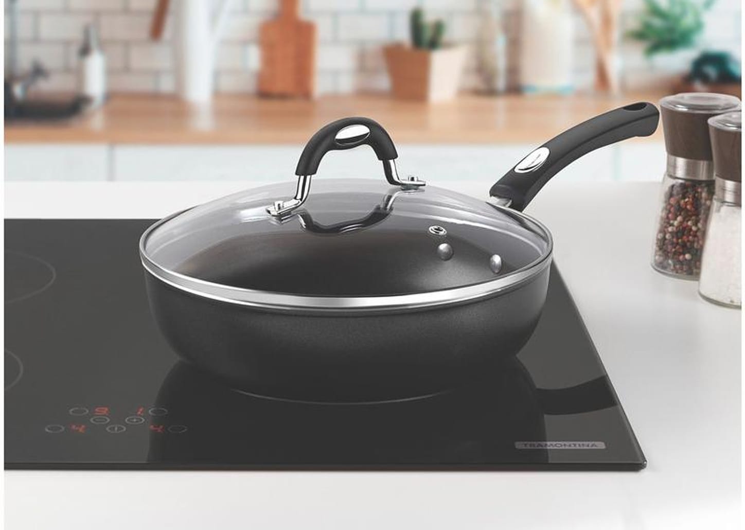 Frigideira Antiaderente Tramontina de Alumínio com Tampa Mônaco Induction Preta 24cm