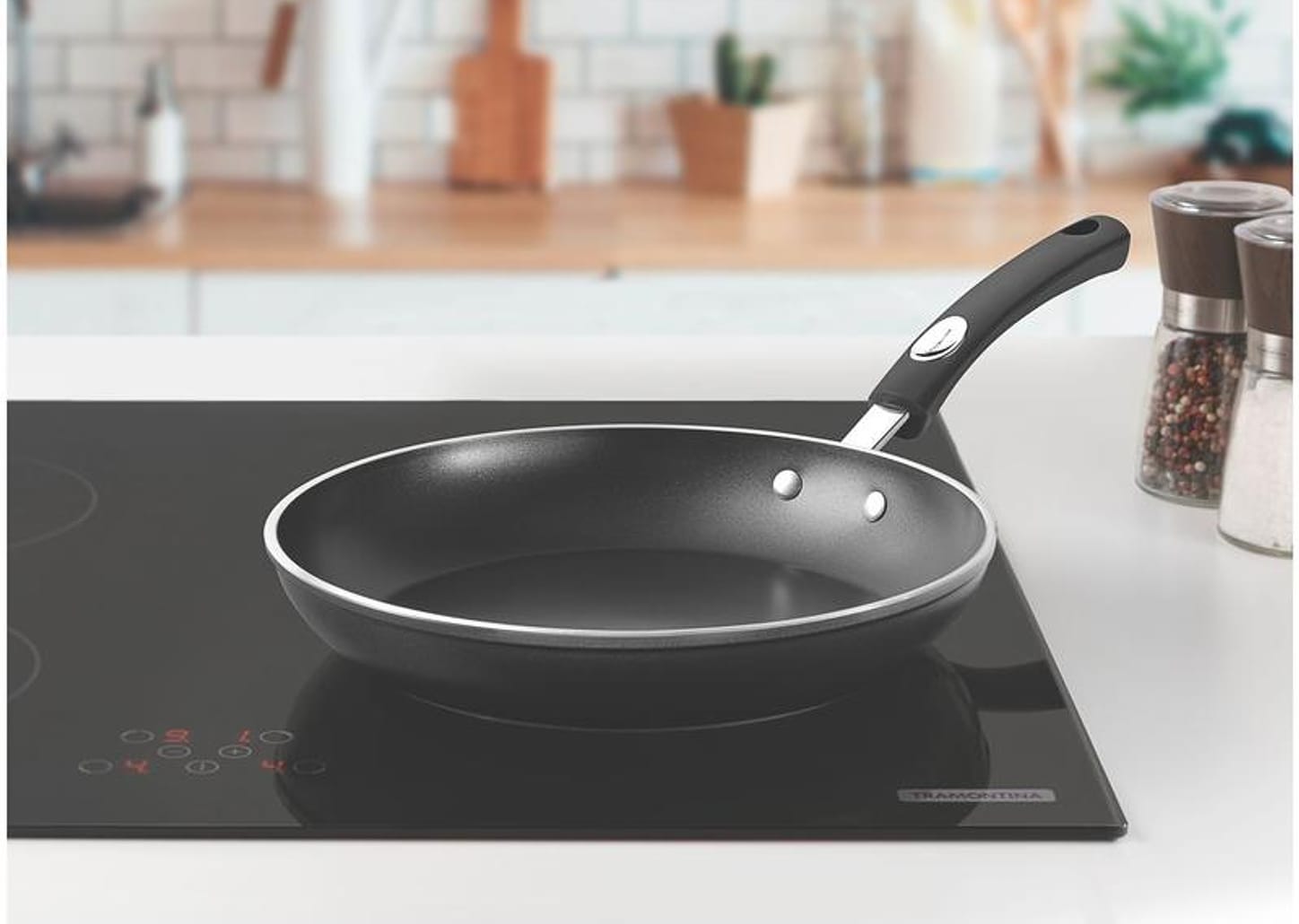 Frigideira Antiaderente Tramontina de Alumínio Mônaco Induction Preta 26cm