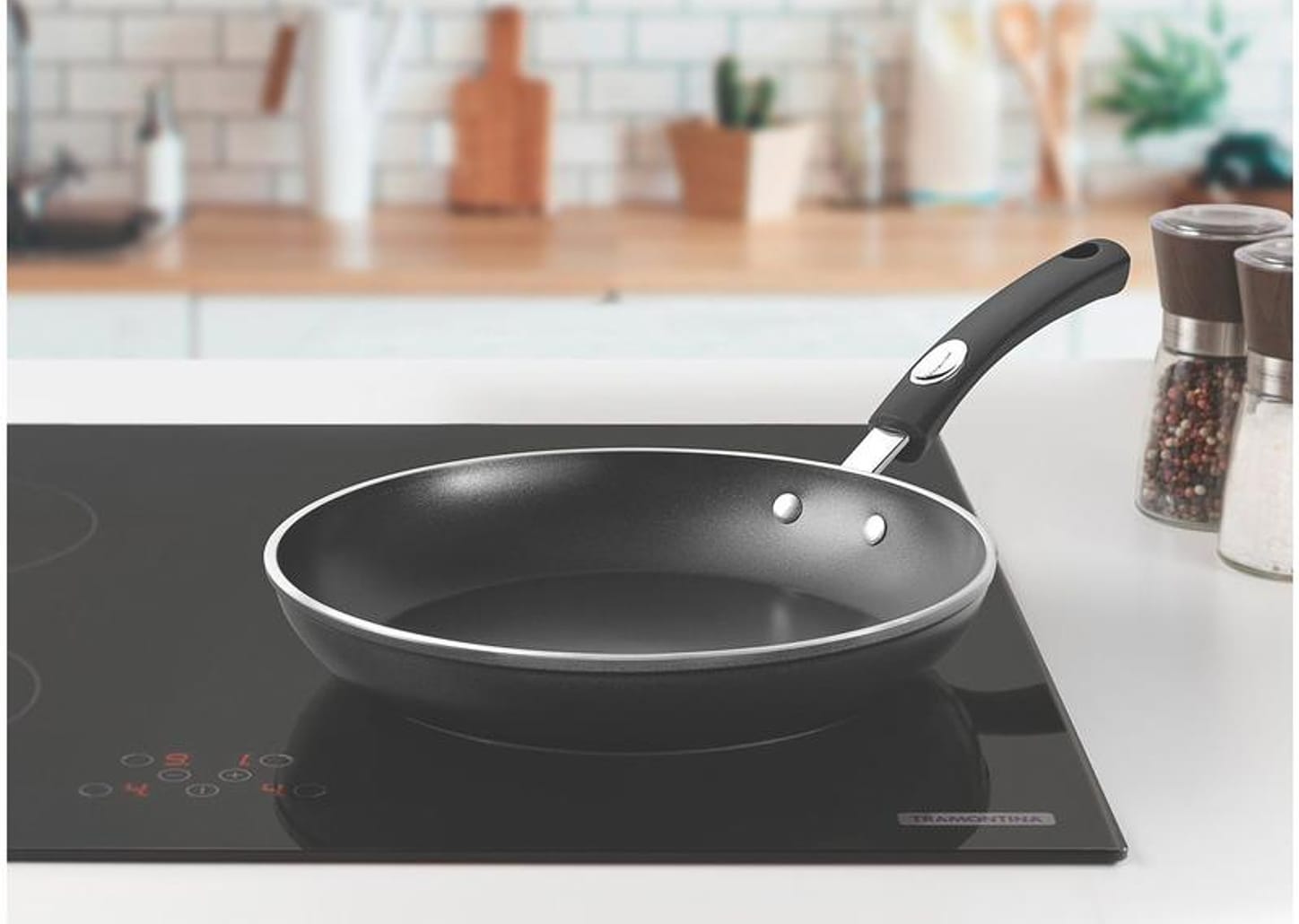 Frigideira Antiaderente Tramontina de Alumínio Mônaco Induction Preta 20cm