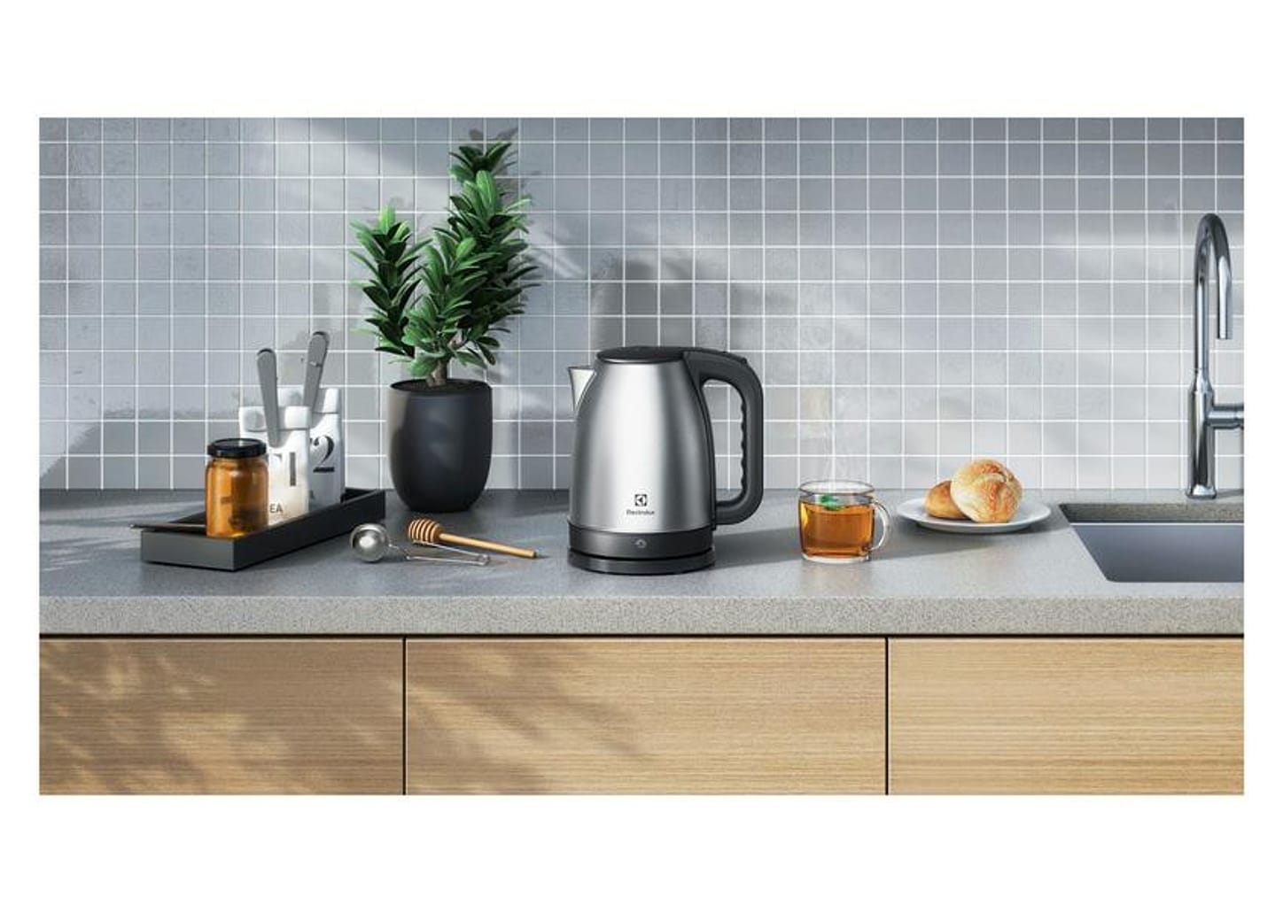 Chaleira Elétrica Electrolux Efficient EEK10 - Aço Inox Escovado 1,8L