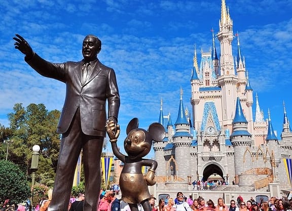 Presentes para a lua de mel Dois Ingressos complexo Disney