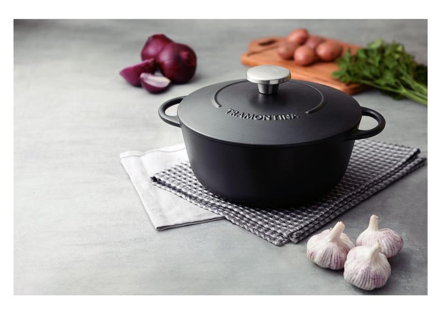 Caçarola Tramontina Antiaderente com Tampa 24cm 4L Preto Trento