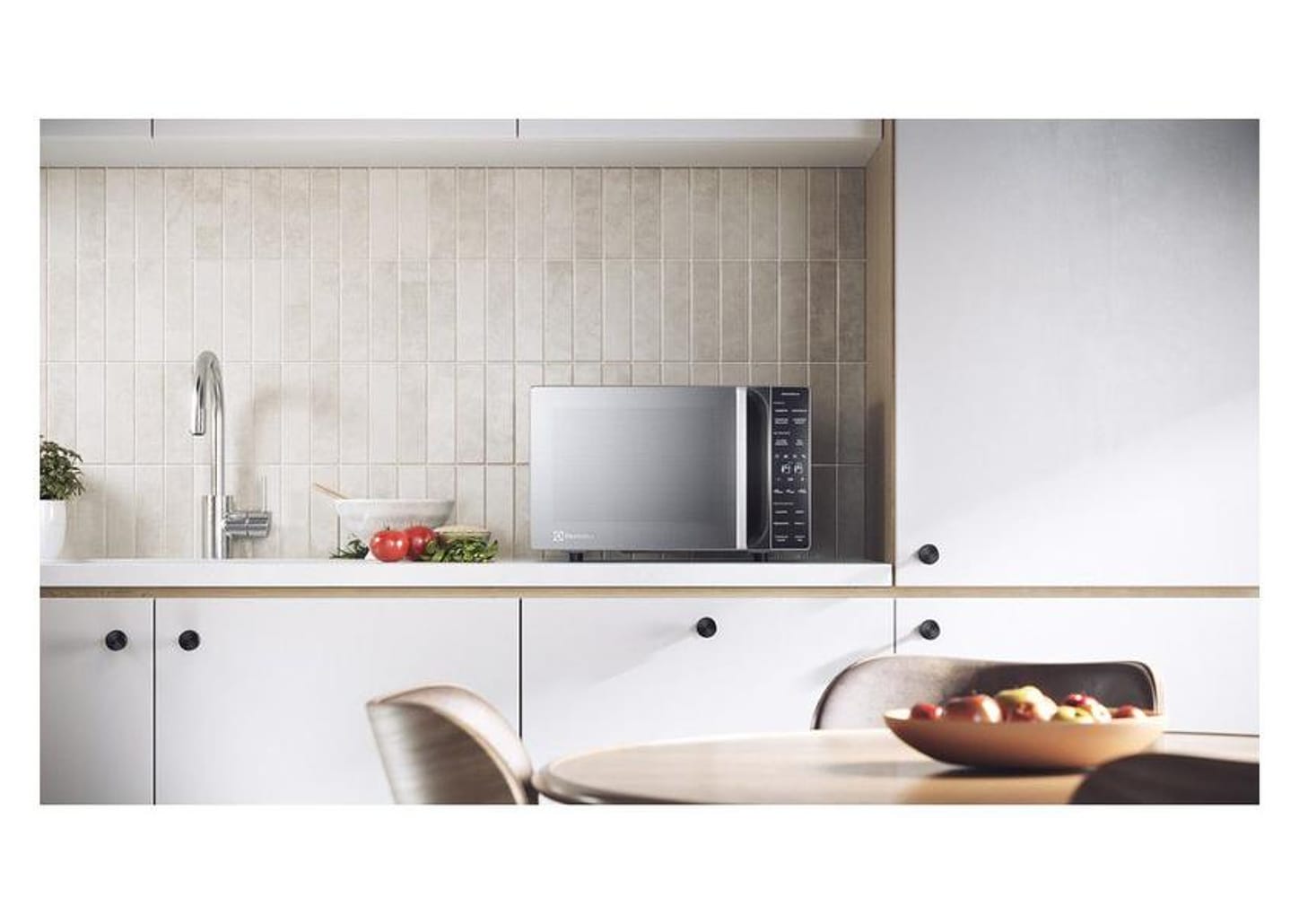 Micro-ondas Electrolux 23L Prata Efficient - ME23S