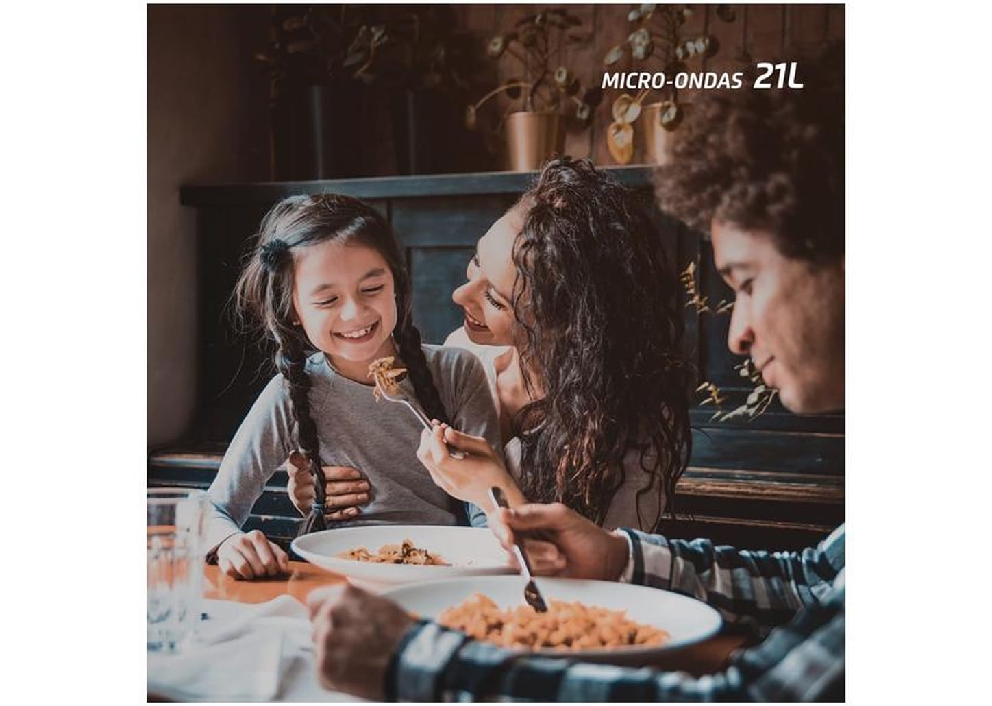 Micro-ondas Mondial 21L Preto MO-01-21