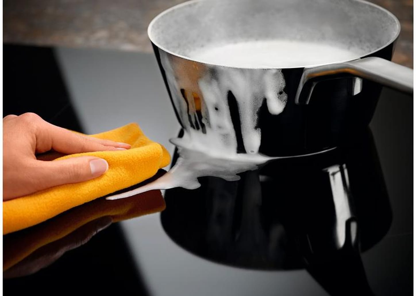 Cooktop 2 Bocas Indução Electrolux Vitrocerâmico - Touch Acendimento Automático IE3LP