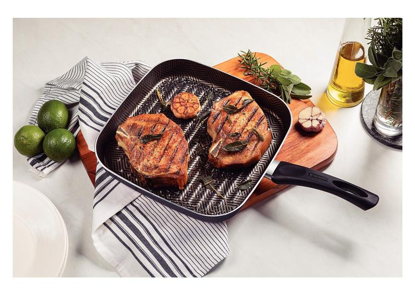 Bistequeira Tramontina Paris Antiaderente de Alumínio 28cm