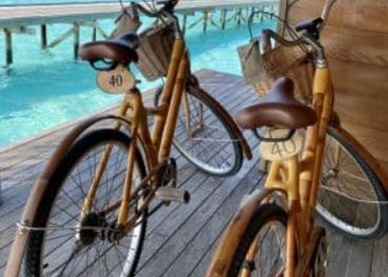 Maldivas - Passeio de bicicleta pela ilha