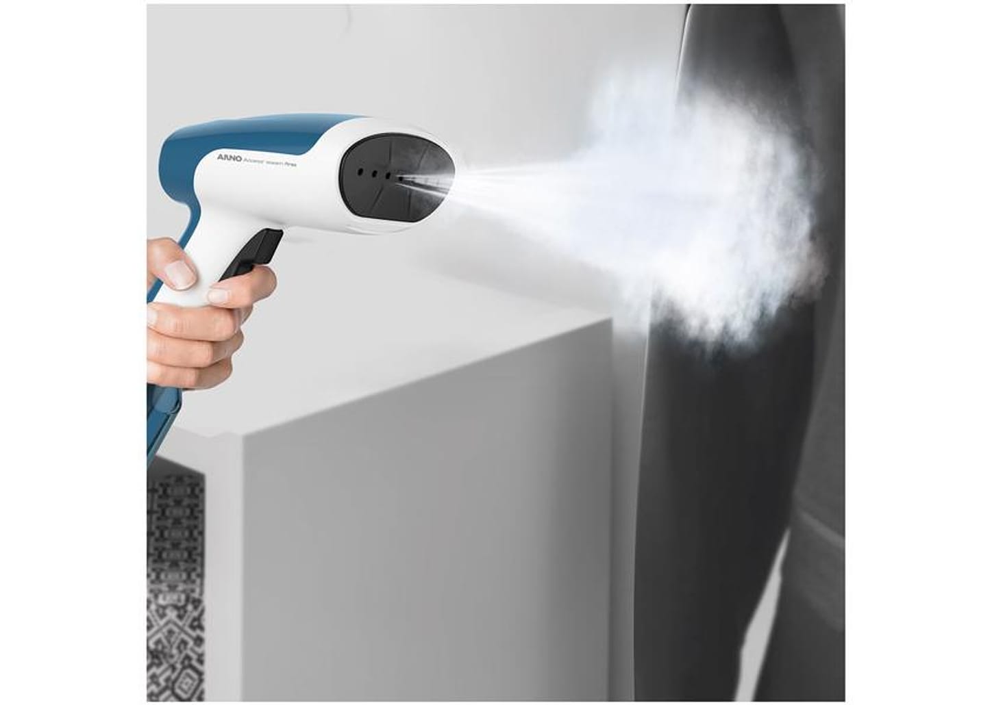 Passadeira a Vapor Portátil Arno Steam Minute - HS61 70ml 1300W Branca e Azul