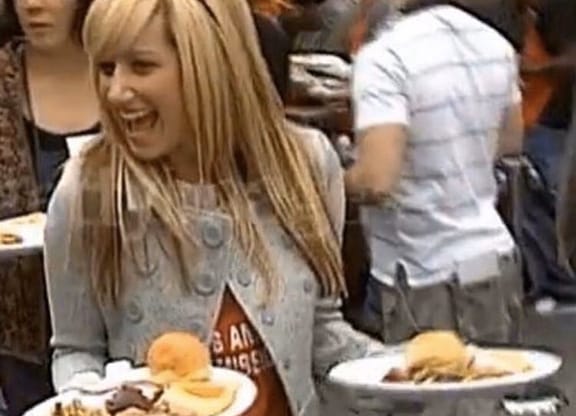 Presentes criativos Prioridade na fila do buffet