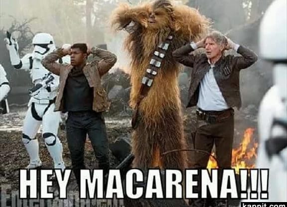 Presentes criativos Começar a macarena na pista de dança