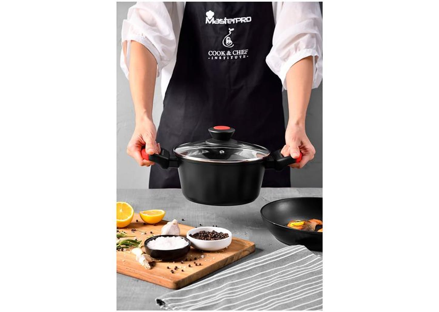 Jogo de Panelas Bergner Antiaderente de Alumínio Preto 4 Peças Chroma