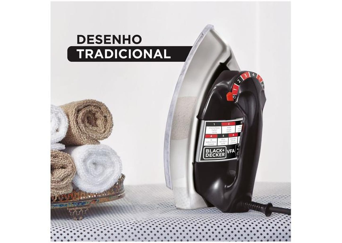 Ferro de Passar Roupa a Seco Black&Decker VFA-1110 Preto