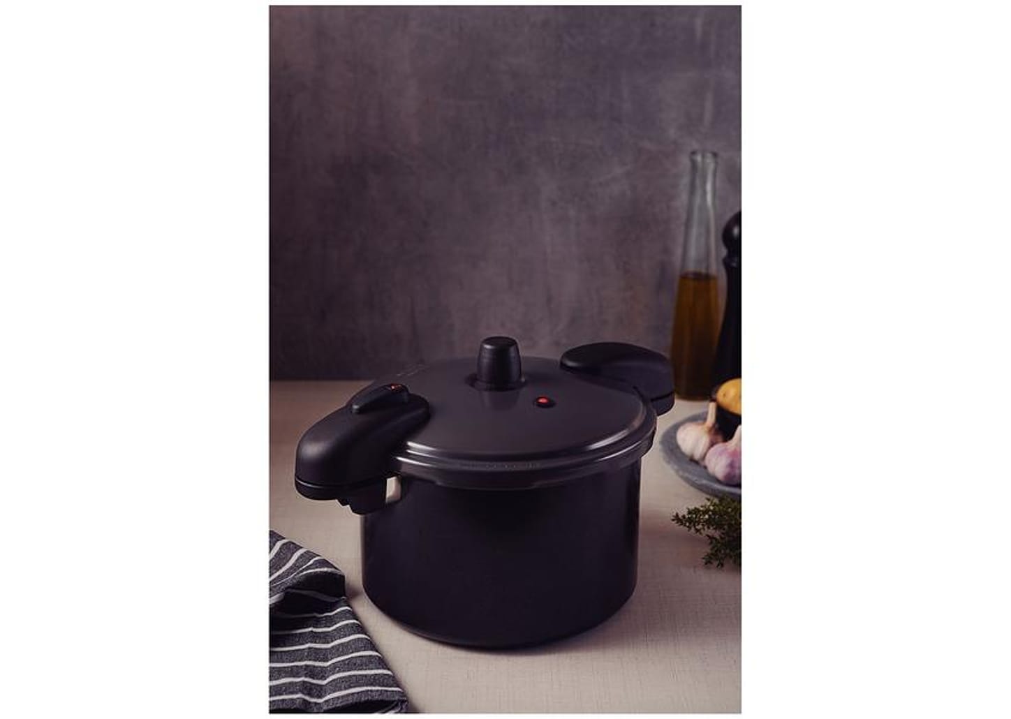 Panela de Pressão Tramontina 7L Preto - Valência Black