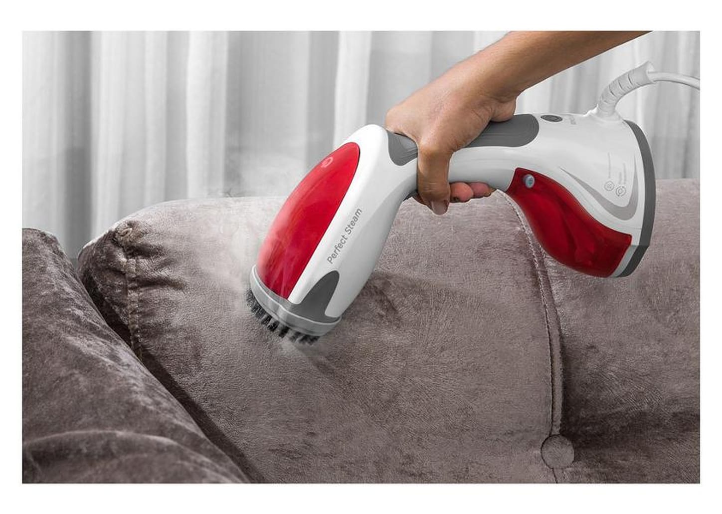 Vaporizador/Higieniador de Roupas Black&Decker BDV2000V Portátil 200ml 1200W com Acess 1200W