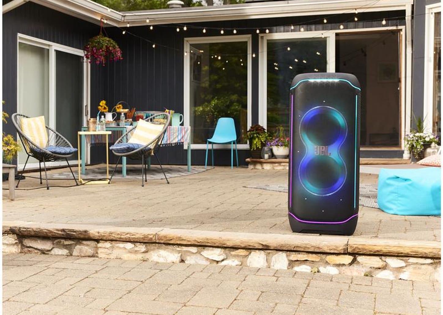 Caixa de Som Torre JBL Ultimate Party Box - Bluetooth 1100W Amplificada