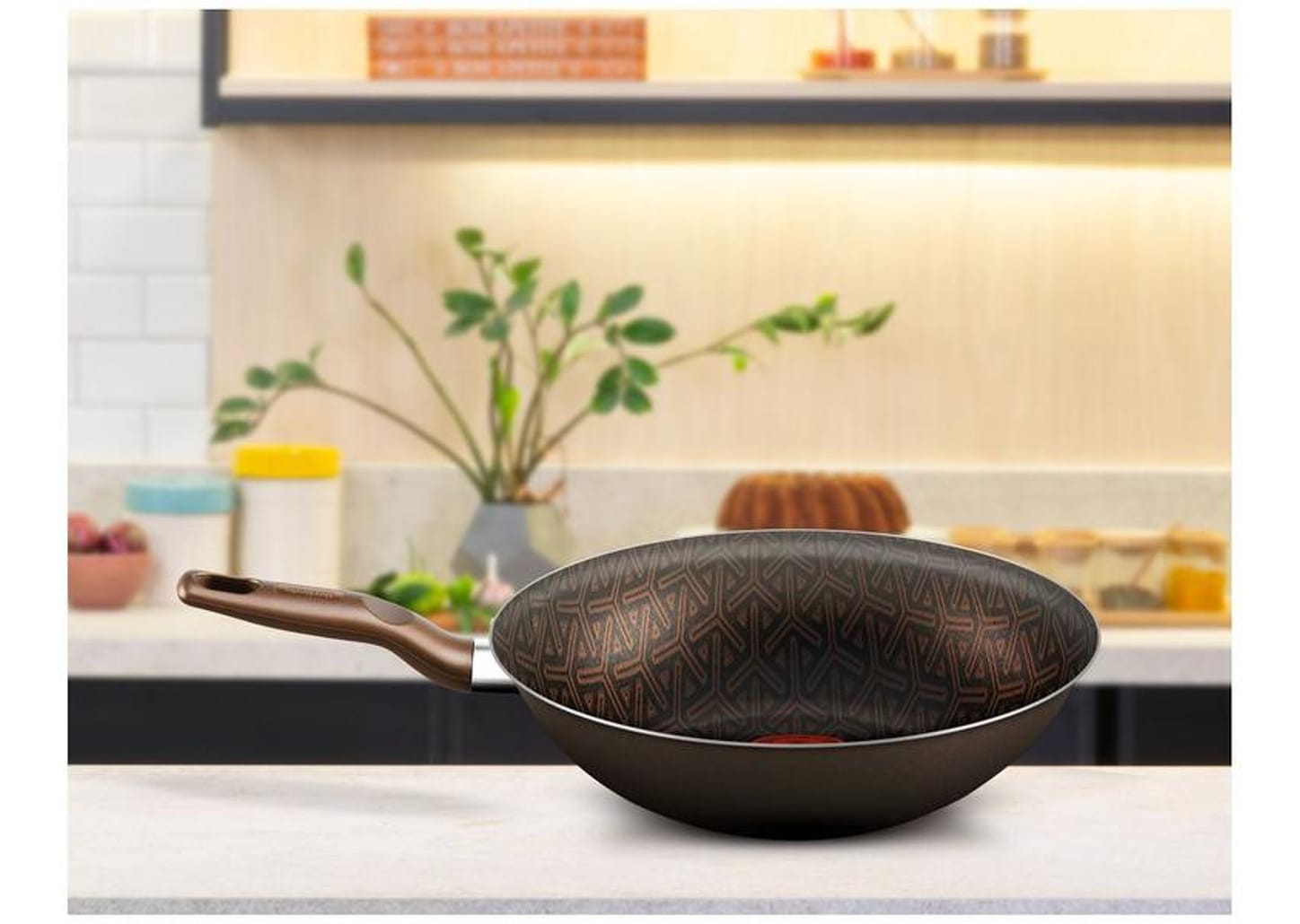 Panela Wok Antiaderente Rochedo de Alumínio Expert Chocolate 24cm