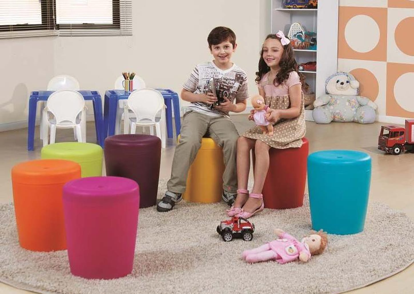 Puff Baú Redondo Infantil Preto - Basic Tramontina