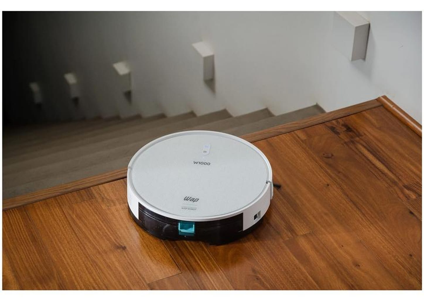 Robô Aspirador Inteligente Wap Robot W1000 36W Wi-Fi compatível com Alexa