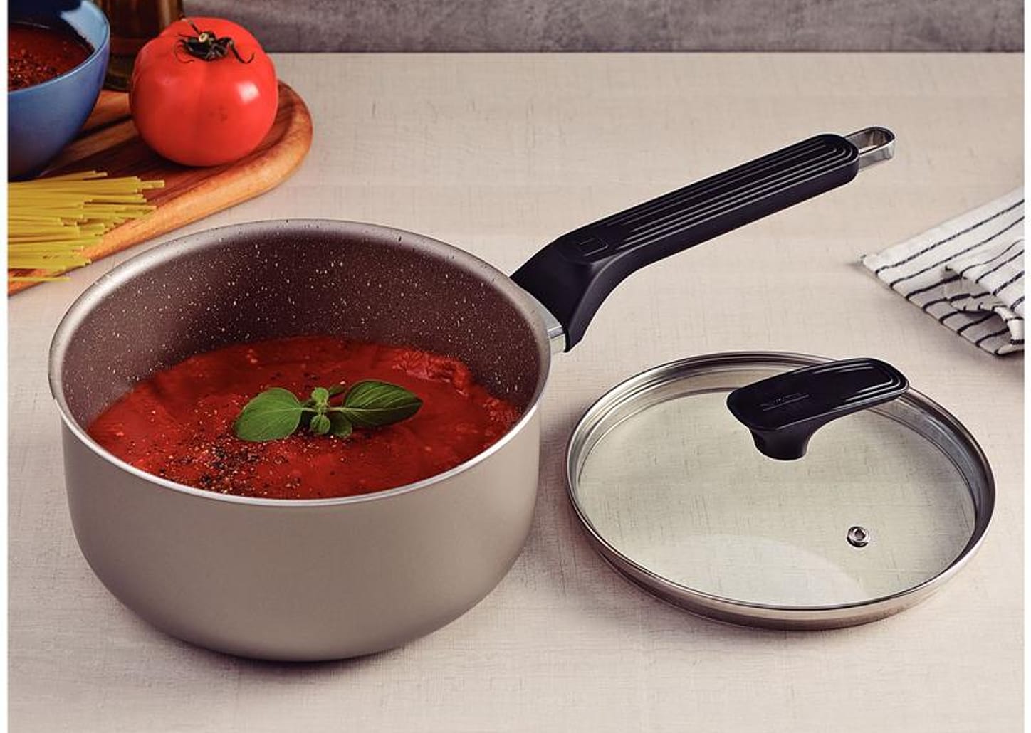 Panela Tramontina Antiaderente de Alumínio Amêndoa 20cm 2,9L Milazzo