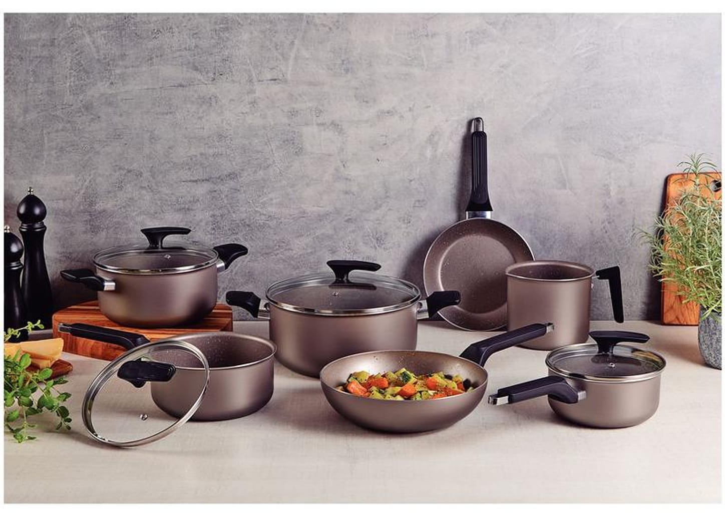 Jogo de Panelas Tramontina de Alumínio Amêndoa 7 Peças Milazzo