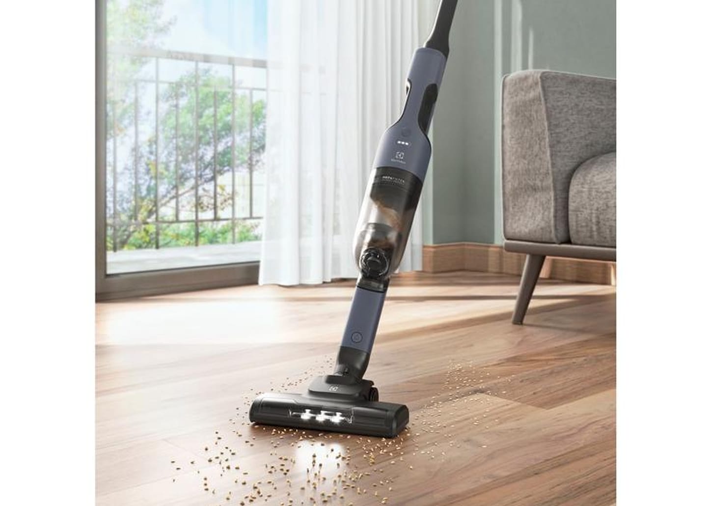 Aspirador de Pó 2 em 1 Electrolux sem Fio a Bateria com Filtro HEPA 90W Efficient ERG019