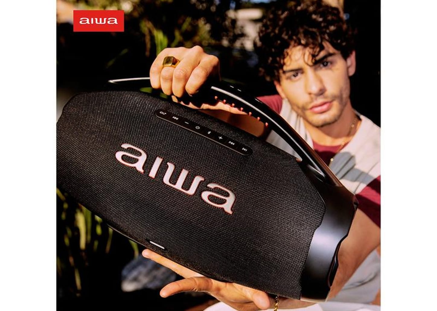 Caixa de Som Aiwa Boombox Plus AWS-BBS-01-B Bluetooth Amplificada 200W USB