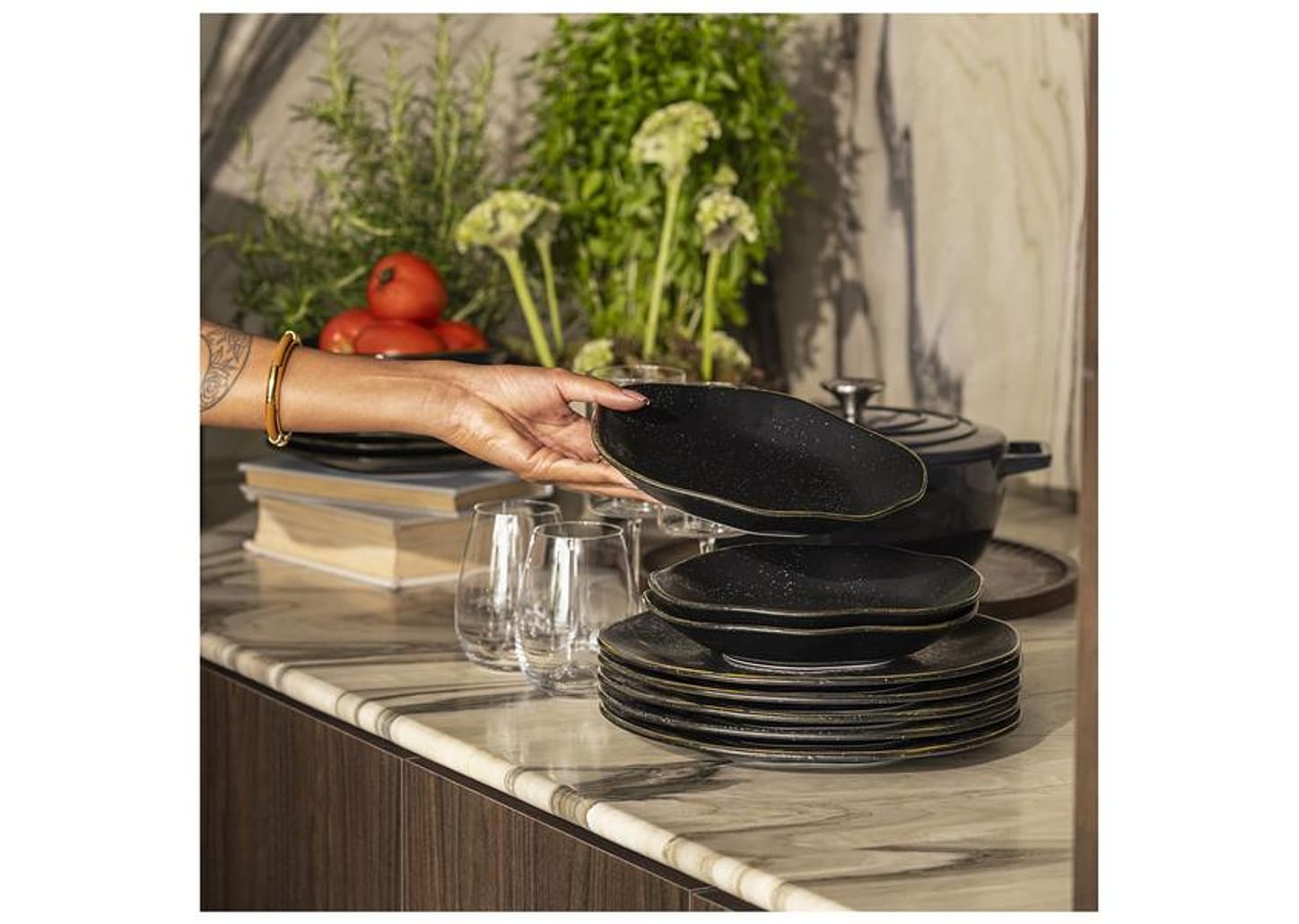 Aparelho de Jantar 20 Peças Oxford Porcelana Preto Ryo Volcano