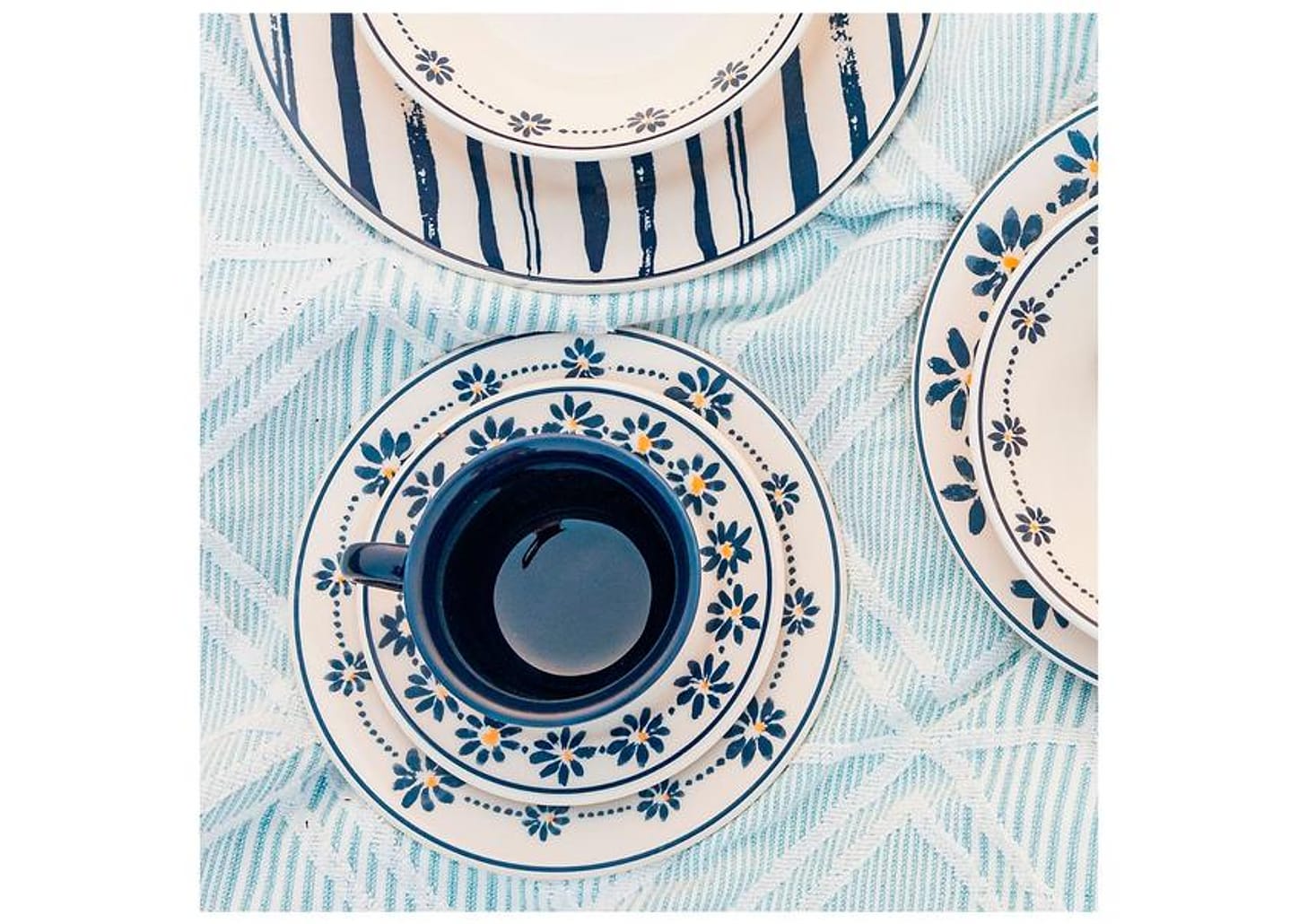 Aparelho de Jantar e Chá 20 Peças Biona Redondo de Cerâmica Azul Donna 24 Margaridas