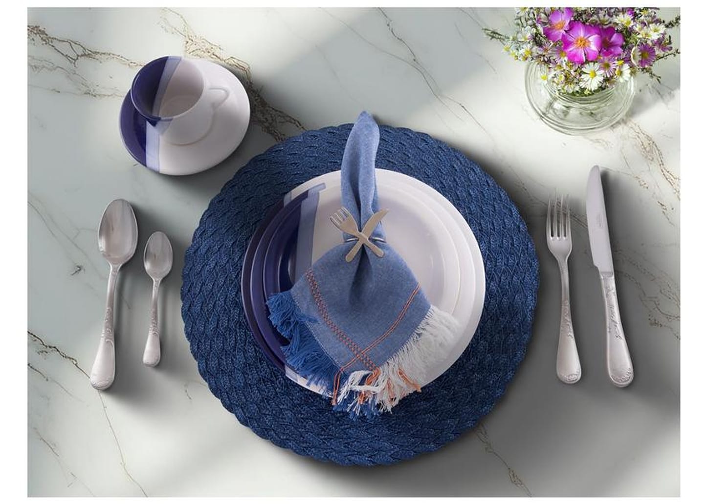 Aparelho de Jantar e Chá 20 Peças Cerâmica Brasilia Redondo Branco e Azul Cobalto Atual