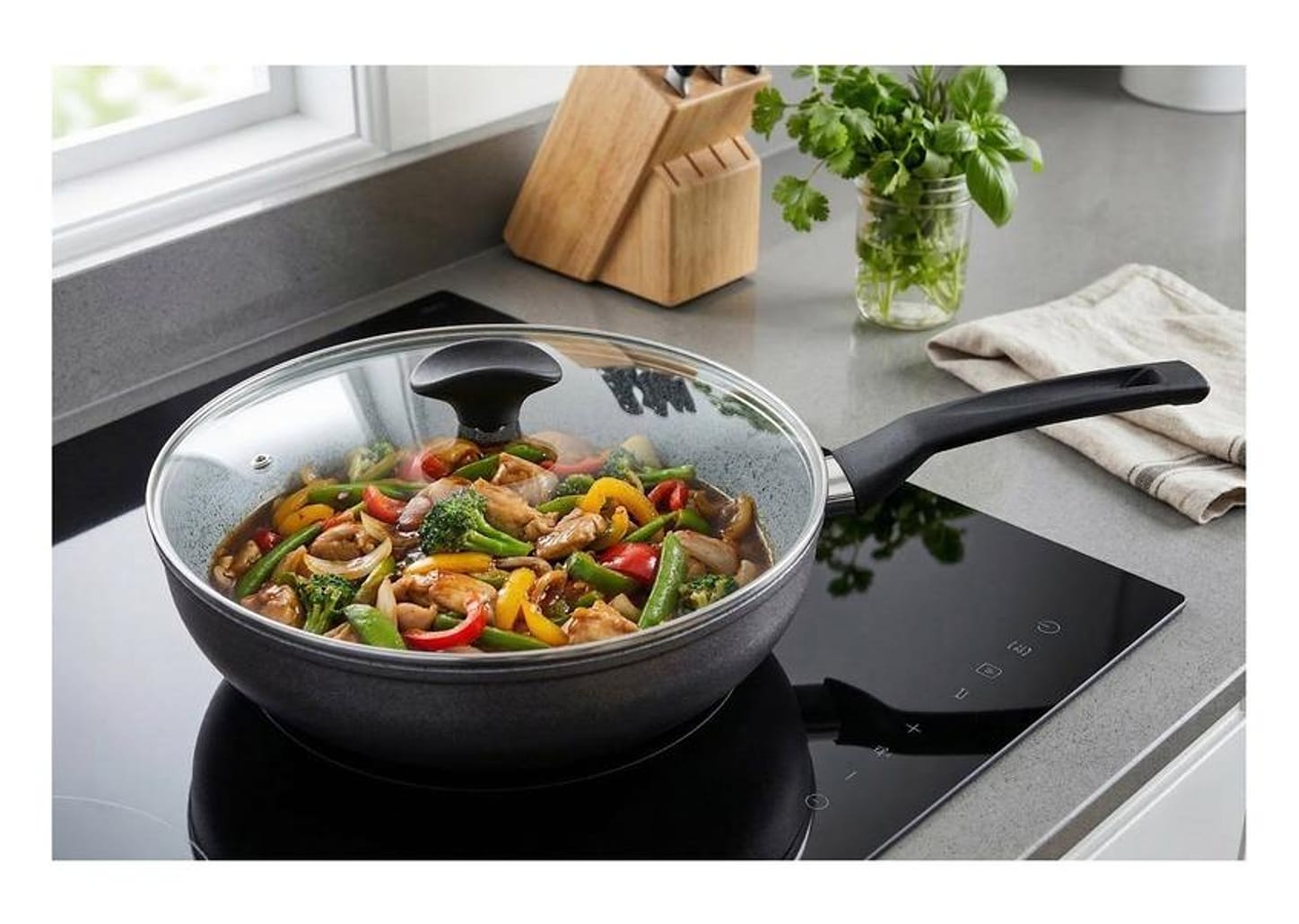 Frigideira Antiaderente Multiflon de Alumínio com Tampa Indução Petra+ Grafite 28cm