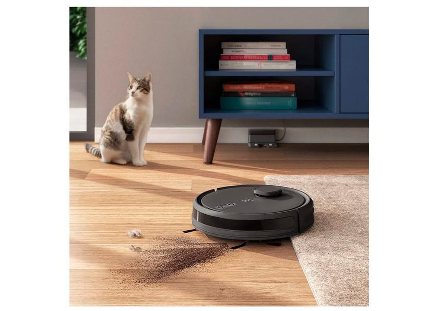 Robô Aspirador Limpa Piso Electrolux Experience ERB60 140W com Mapeamento Compatível com Alexa 3016AEG0002