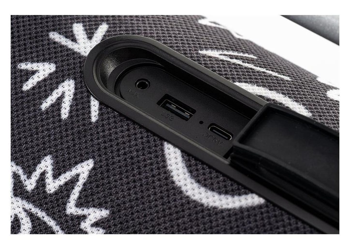 Caixa de Som Amplificada Bluetooth Amvox Boom Vox ACA 610W RMS USB
