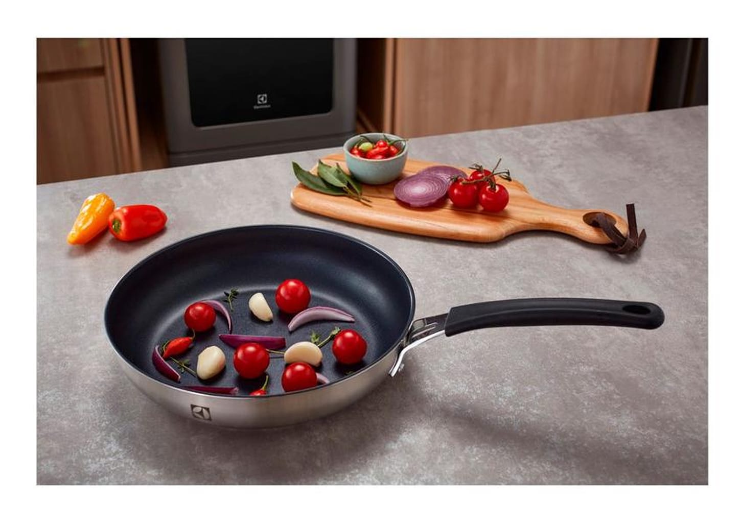 Frigideira Antiaderente Electrolux Inox 41044561