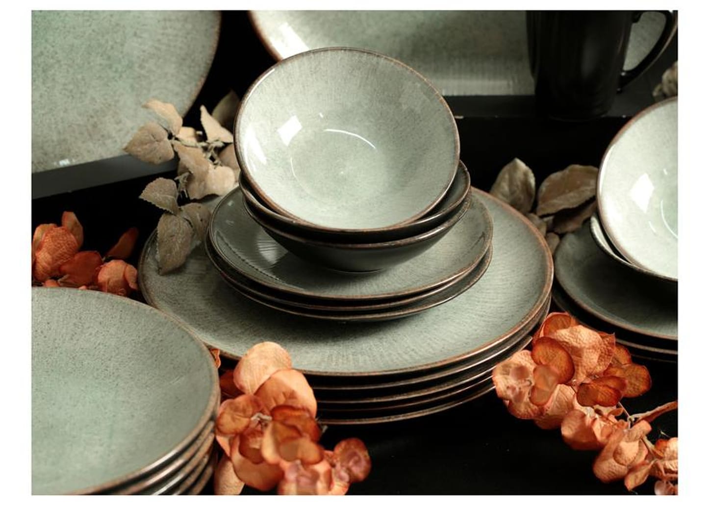 Aparelho de Jantar e Chá 30 Peças Alleanza Redondo Cerâmica Faiança Verde e Preto Síria