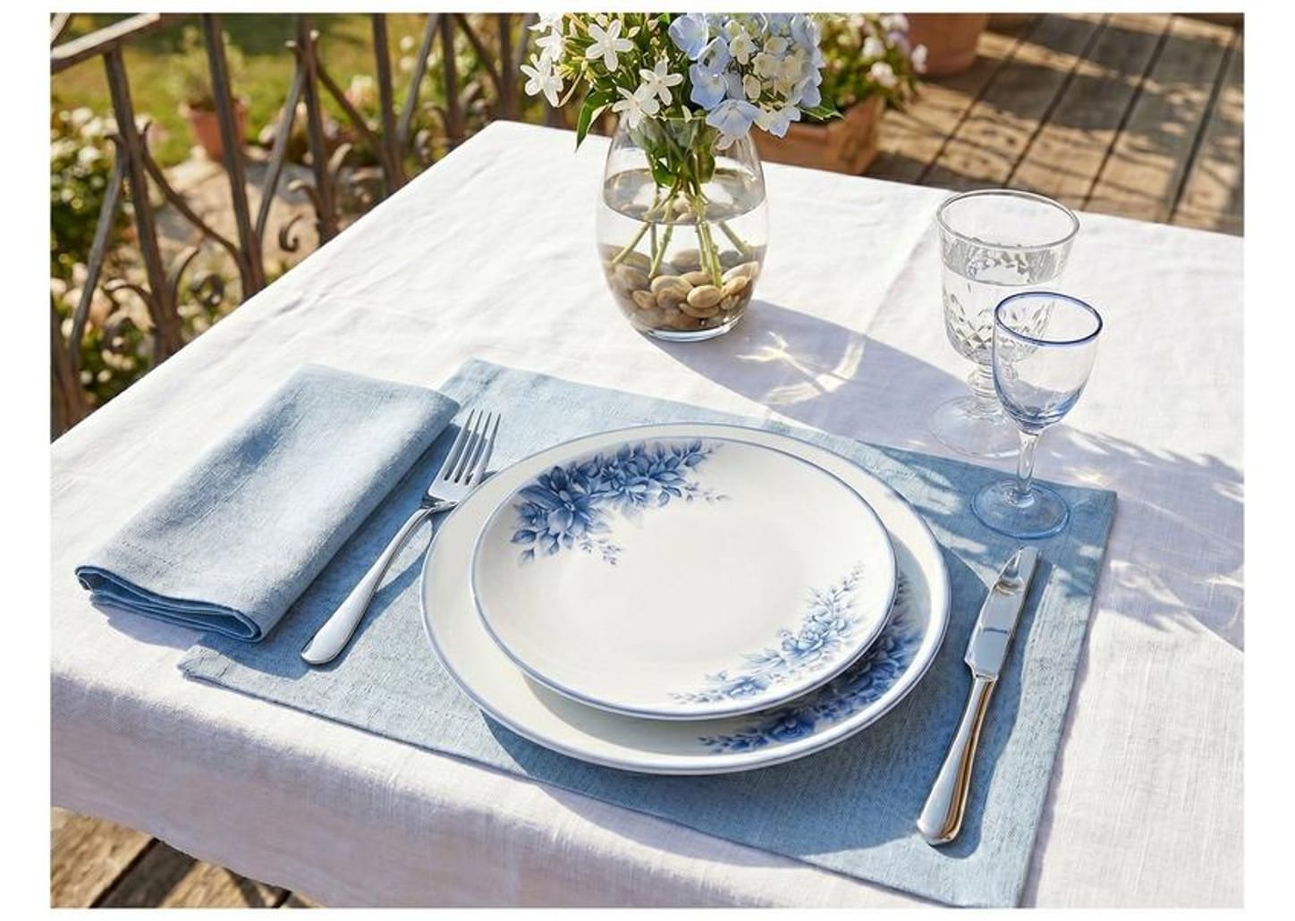 Aparelho de Jantar 20 Peças Tramontina Redondo de Porcelana Branco e Azul Royal