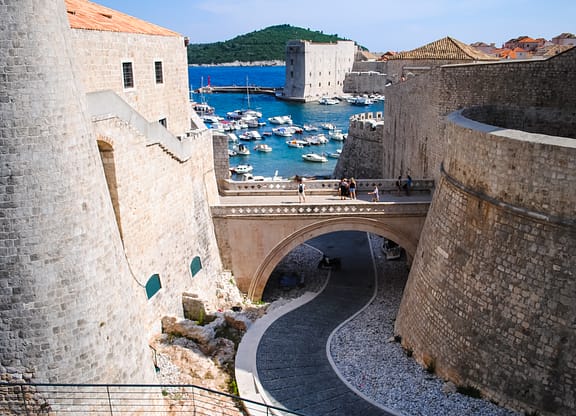 Muralha de Dubrovnik entrada casal