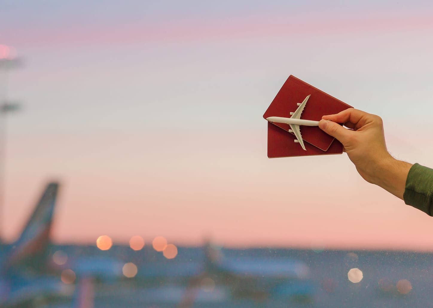 Passagem de avião saindo de Campo Grande - por pessoa